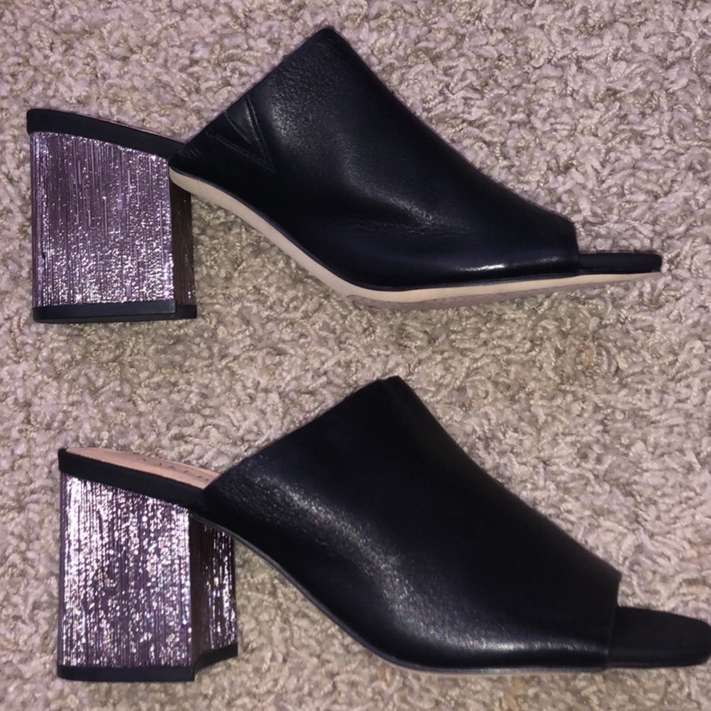 NakedFeet Women’s size 7.5 Heels